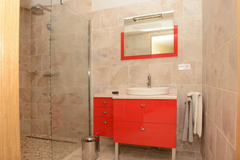 Mas De Carabelle Bed & Breakfast La Roque-Alric Phòng bức ảnh